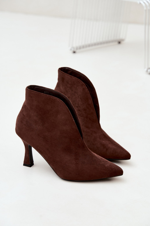 women's ankle boots with cutouts and heels in chocolate Jelya