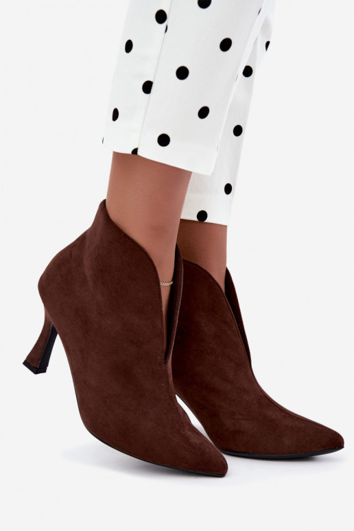 women's ankle boots with cutouts and heels in chocolate Jelya