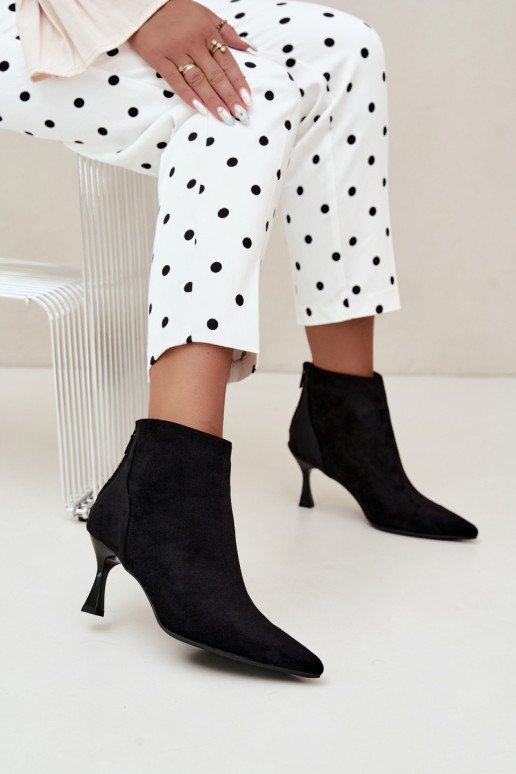 women's insulated ankle boots with heels in black Elsya