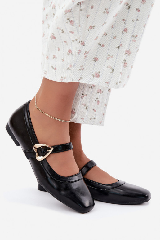 ballet flats with buckles and hearts in black Relsa