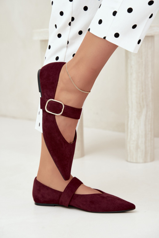 women's ballerinas with straps and buckles in burgundy color Melby
