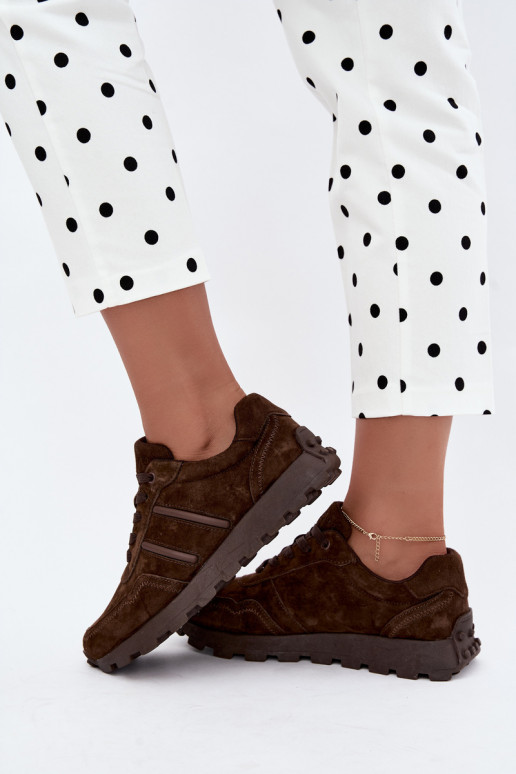 sneakers made of faux suede D&A LR62-7101 in brown color