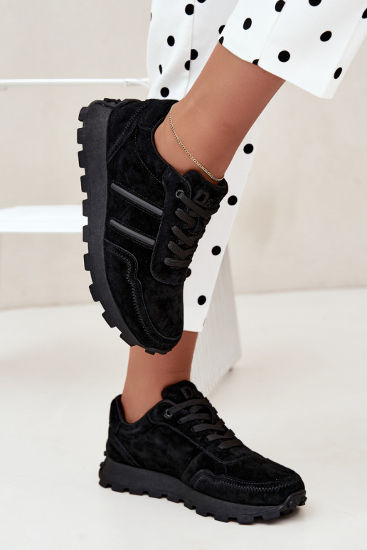 sneakers made of faux suede D&A LR62-7101 in black color