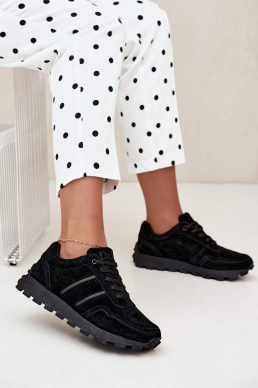 sneakers made of faux suede D&A LR62-7101 in black color