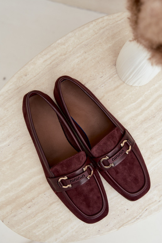 Burgundy moccasins with decorative elements Evelora