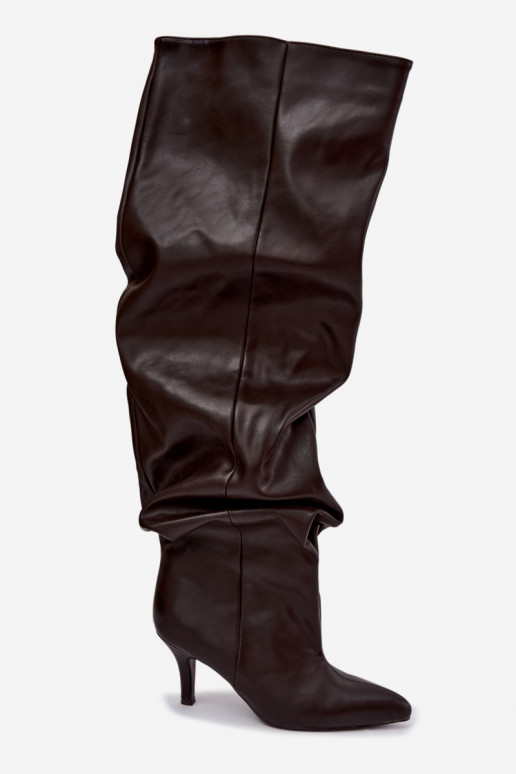 slip-on knee-high boots with heels in brown color Calmy