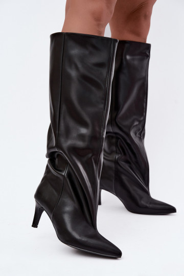 slip-on women's knee-high boots with heels made of faux leather in black color Favra