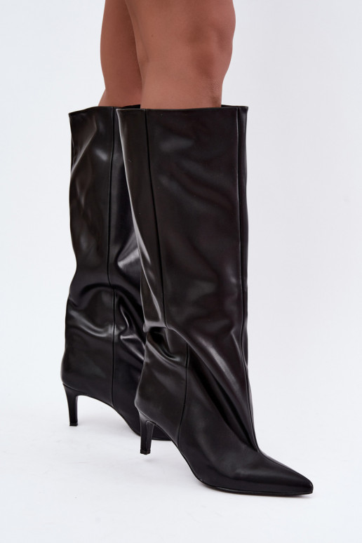 slip-on women's knee-high boots with heels made of faux leather in black color Favra