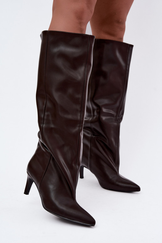 slip-on women's knee-high boots with heels made of faux leather in brown color Favra