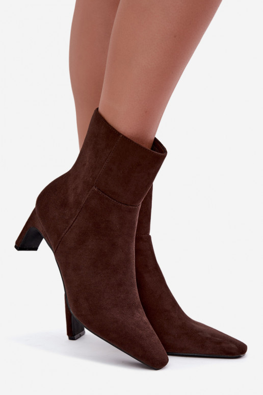 women's ankle boots with heels in brown color Rileya
