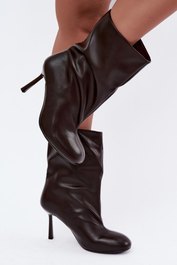 slip-on ankle boots with thin heels in brown color Jalisa 2