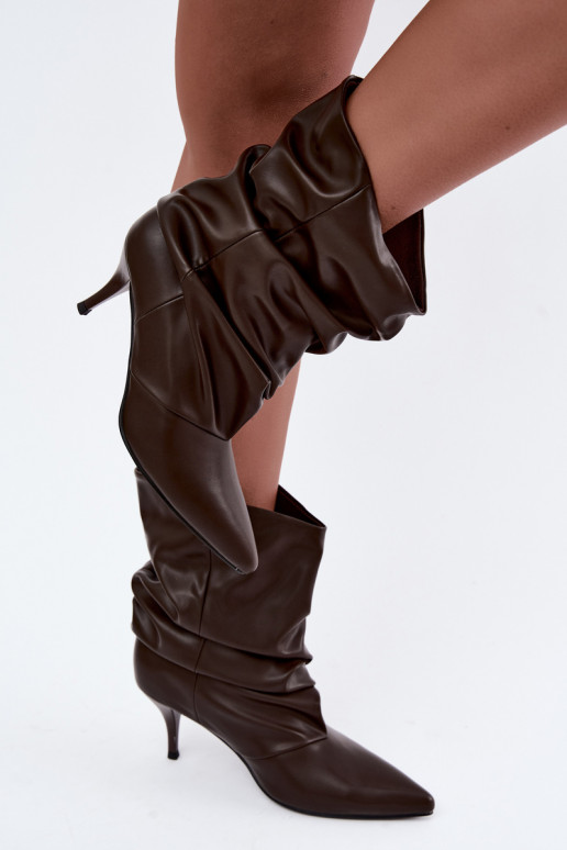 Slip-on women's slouchy ankle boots with slim heels in chocolate color Harissa