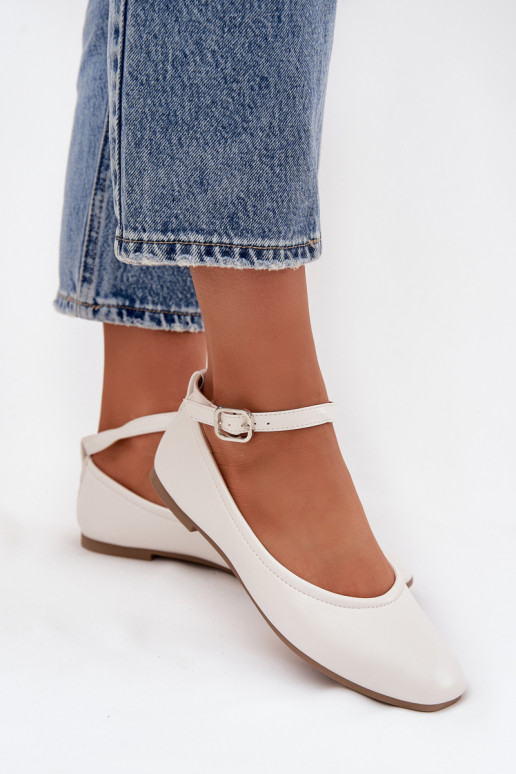 White ballerinas with straps and buckles Janelor