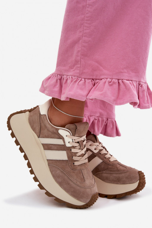 Beżowe sneakersy z sztucznej zamszowej skóry na platformie D&A GR61-5986
