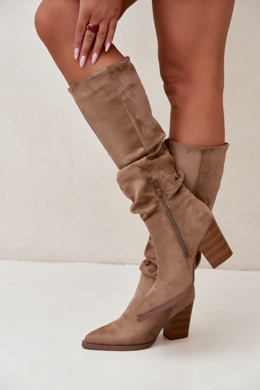 women's knee-high boots with heels and curved upper in sand Ismera