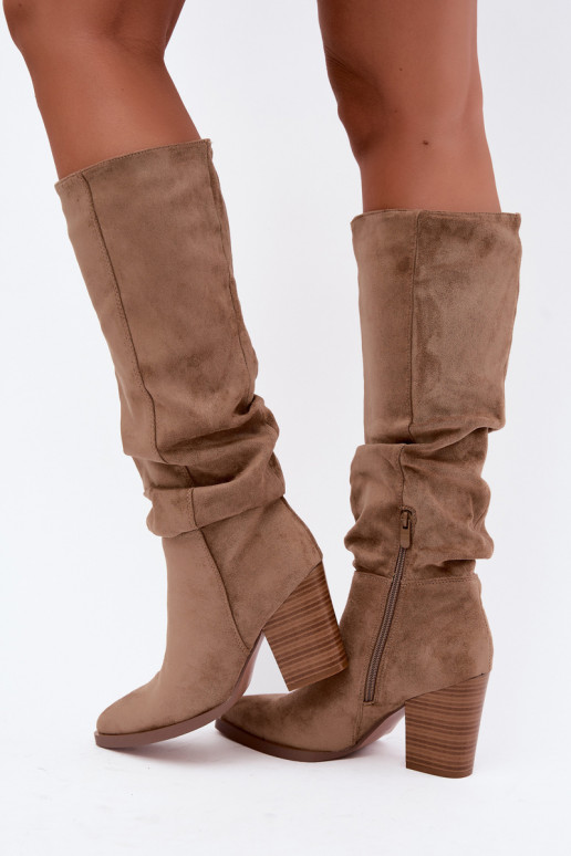 women's knee-high boots with heels and curved upper in sand Ismera
