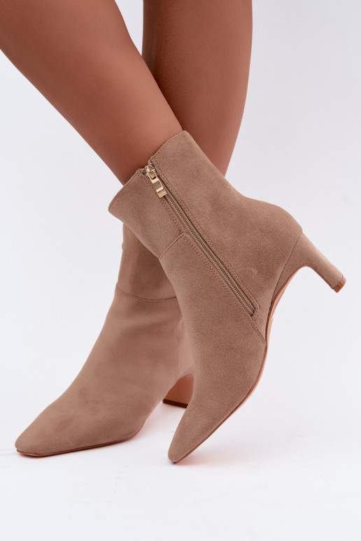 women's ankle boots with heels in sand Rileya