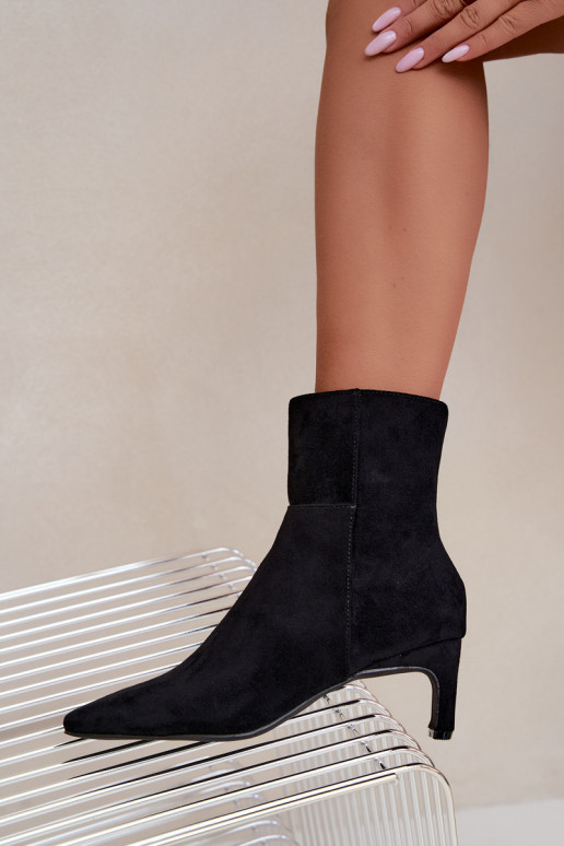 women's ankle boots with heels in black Rileya