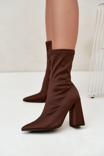 ankle boots on high heels in brown Caretta 2