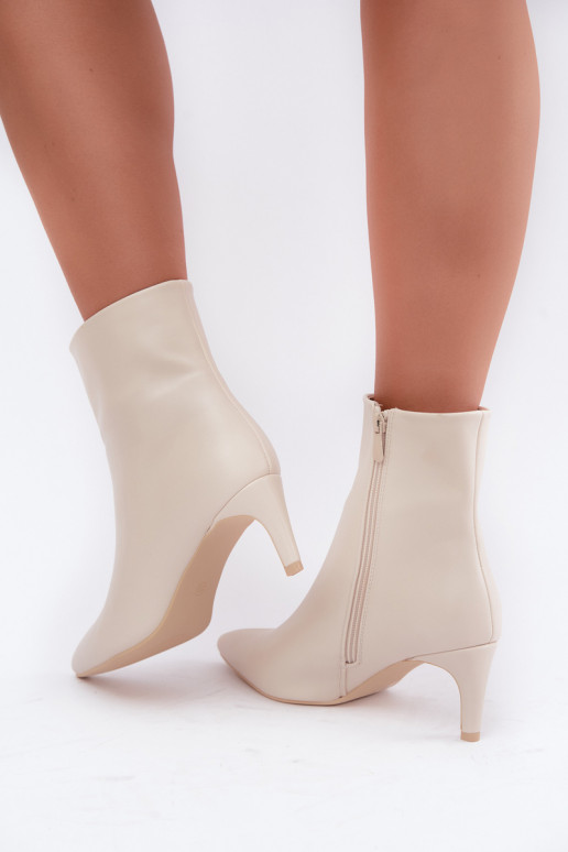 women's ankle boots with heels in faux leather in ivory Celisse