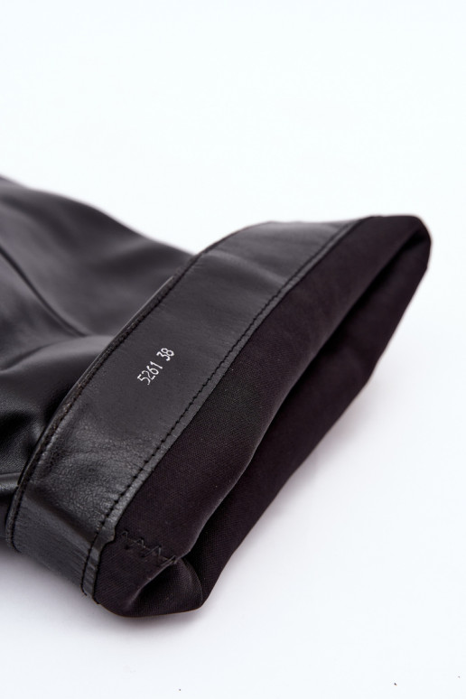 slip-on knee-high boots with heels in black Calmy