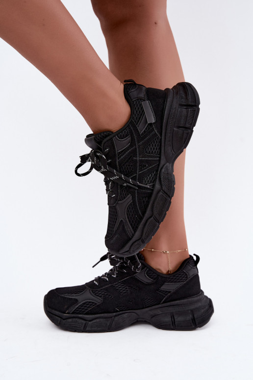 Women's sports shoes in black color Nerla