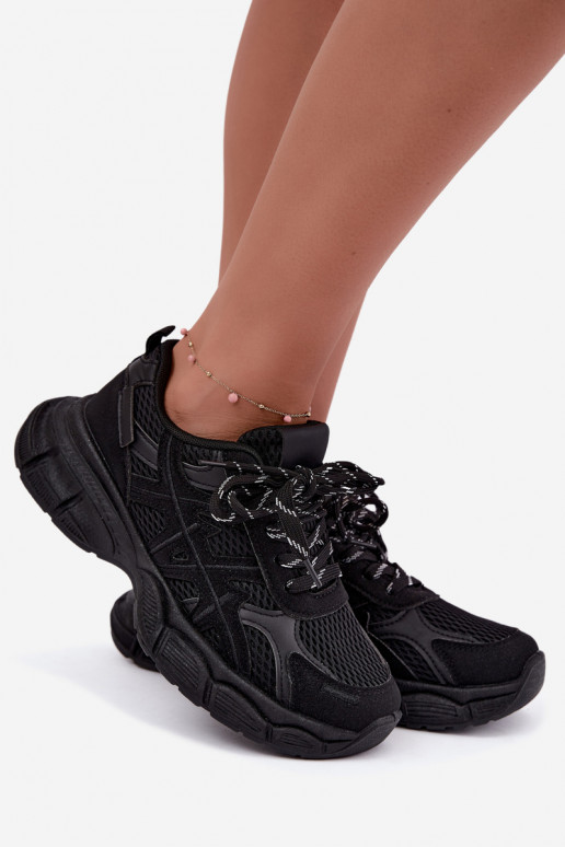 Women's sports shoes in black color Nerla