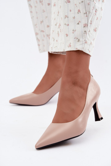 Buty na obcasie w kolorze piaskowym Vinceza 62330