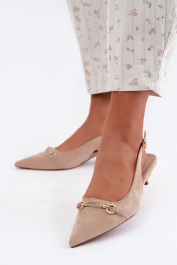 Buty na obcasie z niskim obcasem w kolorze piaskowym Caylo