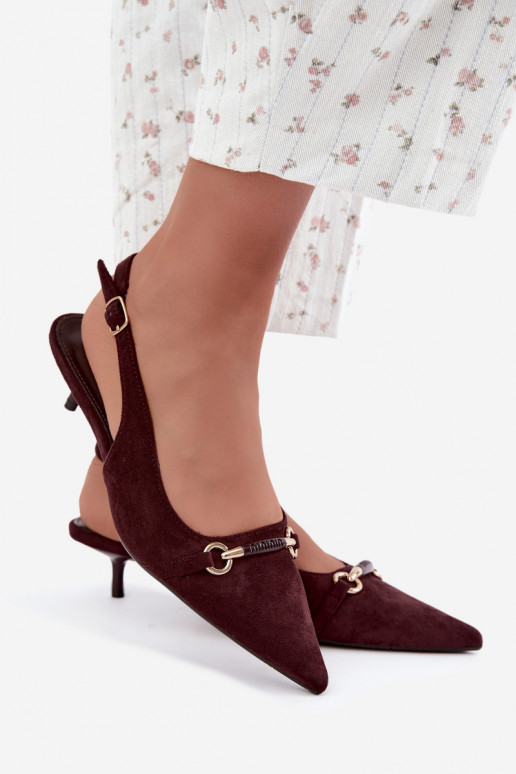 Heeled shoes with low heel in burgundy color Caylo