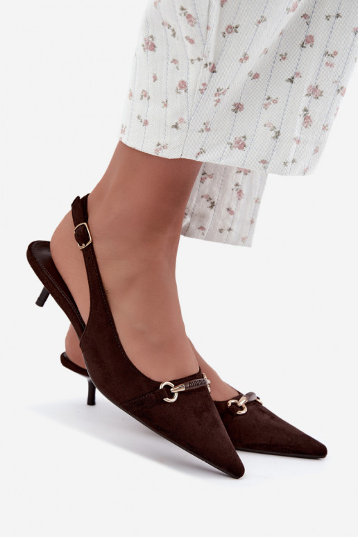 Buty na obcasie z niskim obcasem w kolorze czekoladowym Caylo