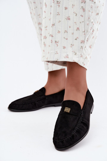 Women's moccasins with ruffles and decorative details in black color Kairo 2