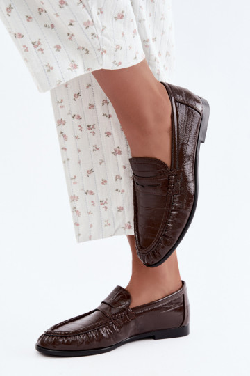Patent women's moccasins with ruffles in brown color Dulcy
