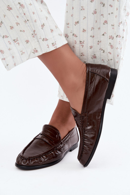 Patent women's moccasins with ruffles in brown color Dulcy