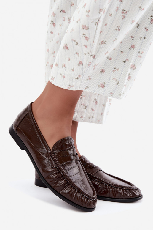 Patent women's moccasins with ruffles in brown color Dulcy