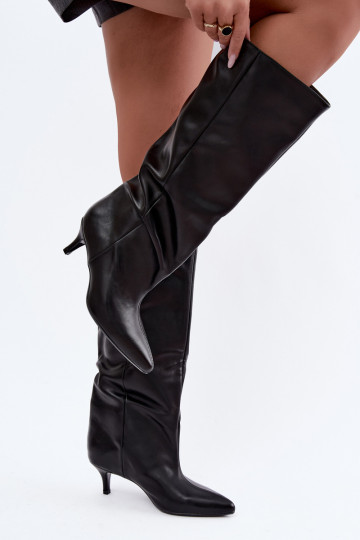 Ankle boots with heels in black faux suede Desya
