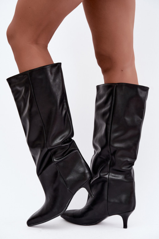 Ankle boots with heels in black faux suede Desya