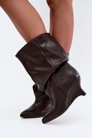 Slouchy ankle boots with platform in chocolate Ilyna 2