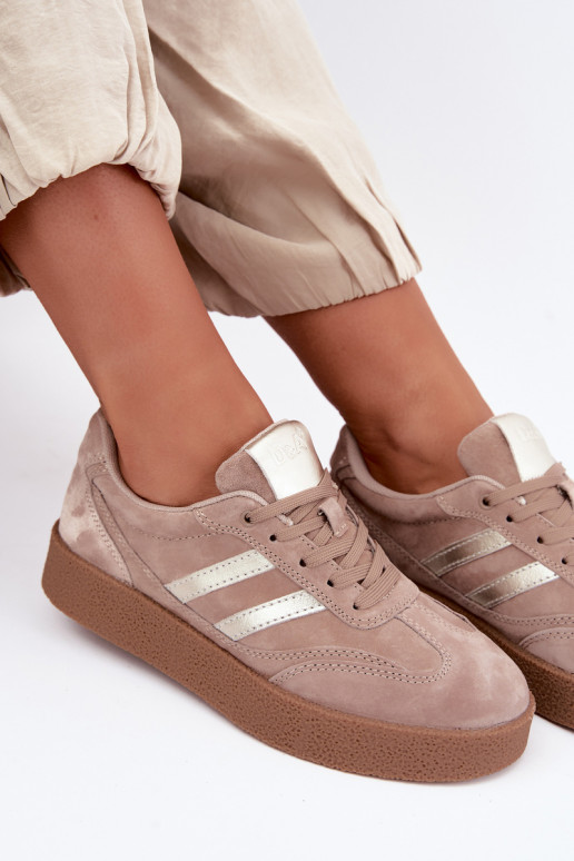 Leather women's sneakers with platform D&A LR62-7107 sand