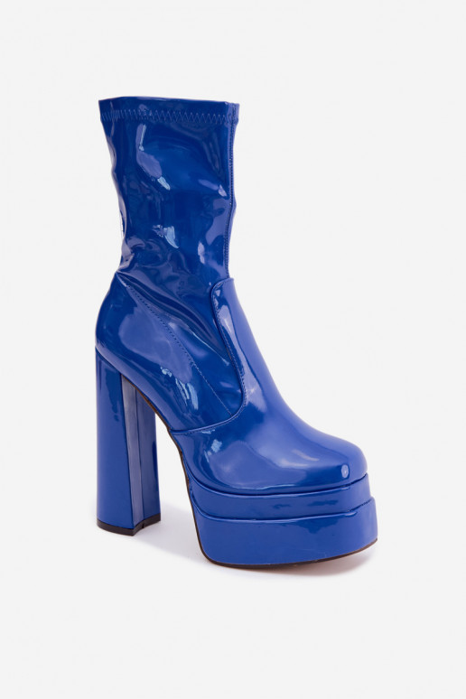 Patent ankle boots with platform in dark blue Lotisha