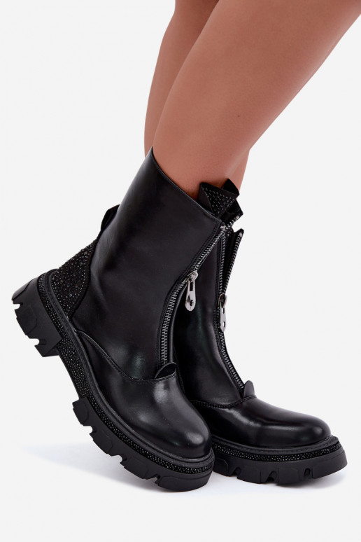 Women's insulated ankle boots with decoration in black Inenia