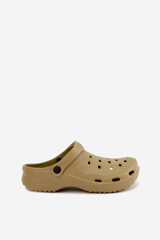 Aderis green lightweight clogs
