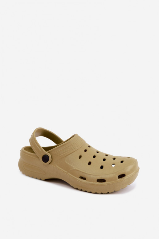 Aderis green lightweight clogs
