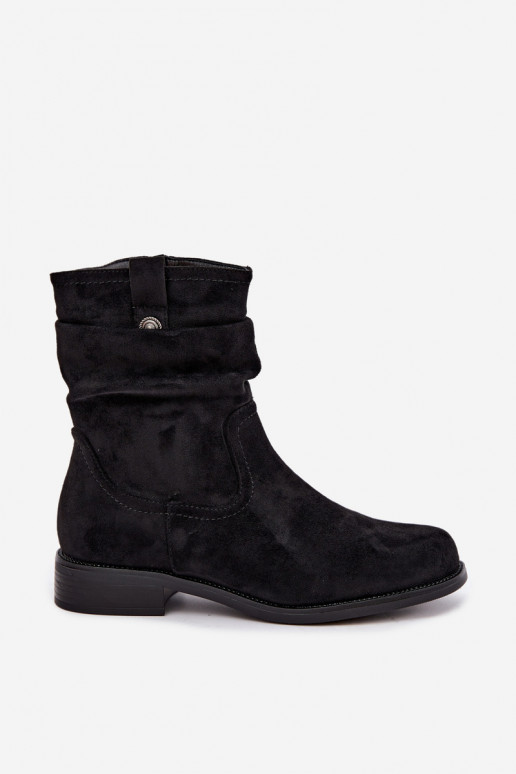 Warm ankle boots with ruffles and wide heels, black