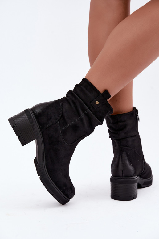 Warm women's ankle boots with ruffles, black