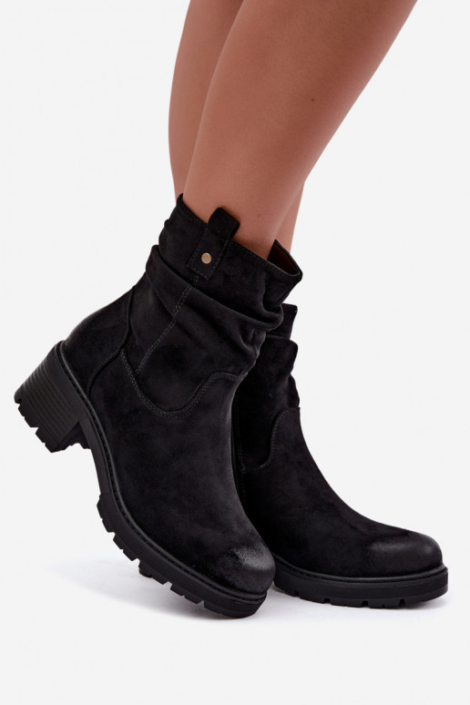 Warm women's ankle boots with ruffles, black