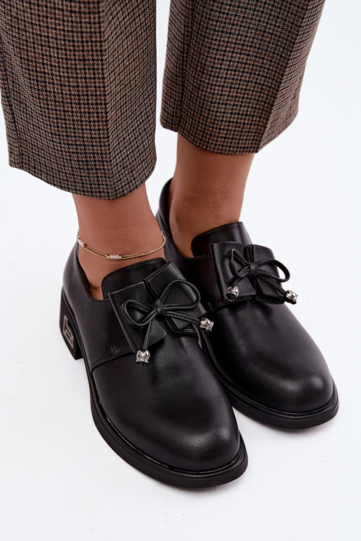 Buty z sztucznej skóry z kokardami T.Sokolski AN J26-190 w kolorze czarnym