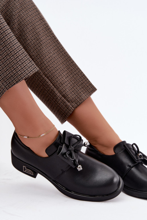 Buty z sztucznej skóry z kokardami T.Sokolski AN J26-190 w kolorze czarnym