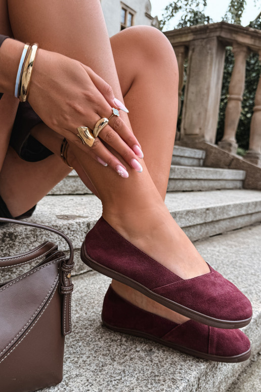 Burgundy women's ballerinas made of faux suede Mirelia