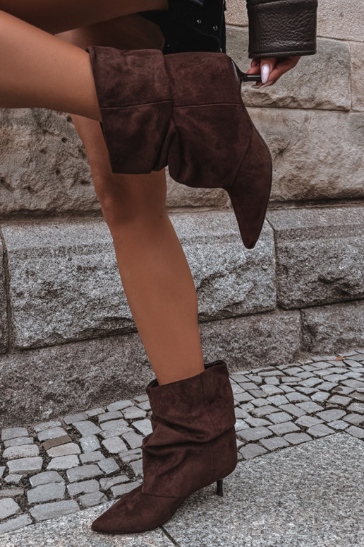 Slip-on ankle boots with heels made of faux suede Loralia